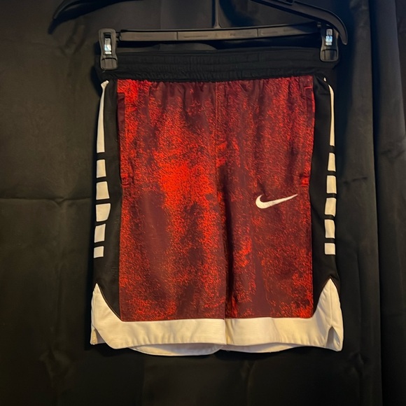 red nike dri fit shorts - Picture 1 of 5